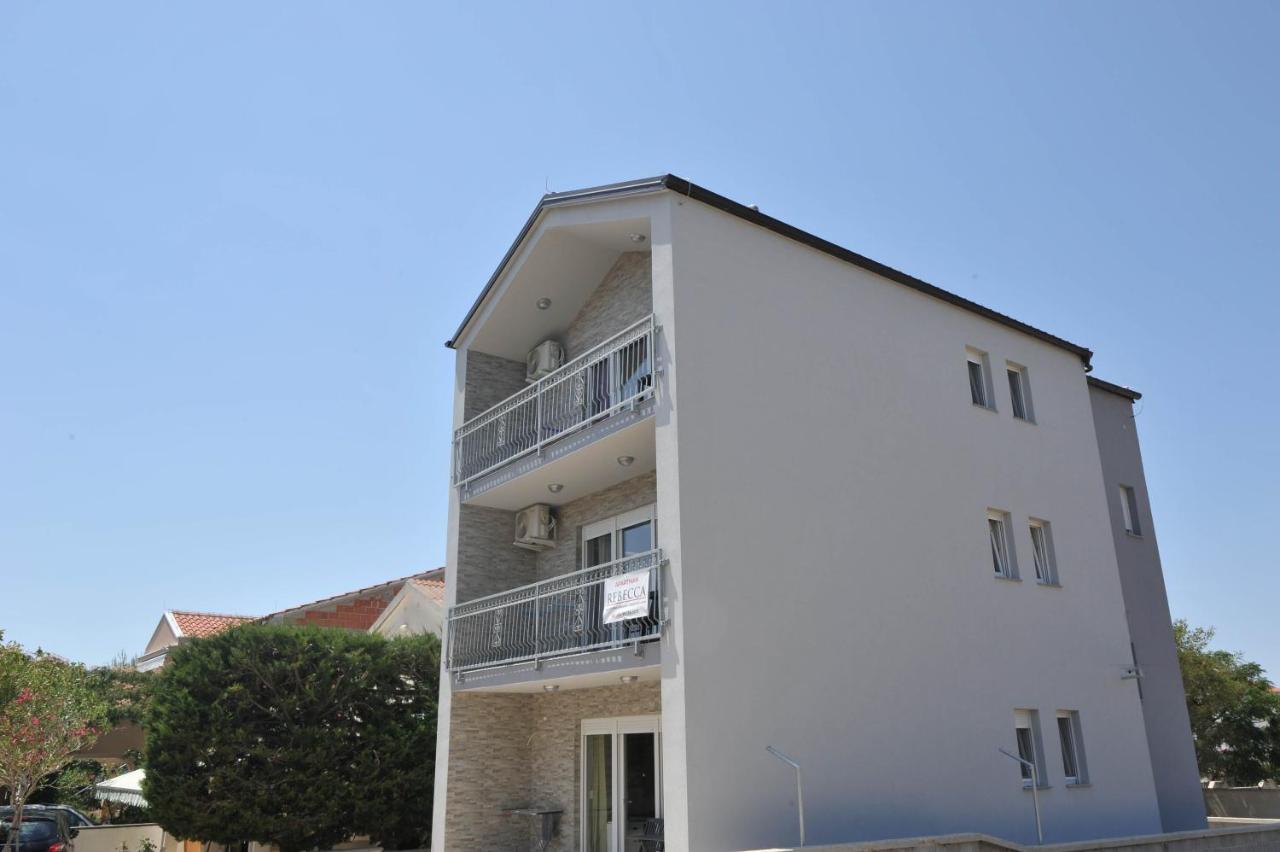 Apartmani Rebecca Вир Екстериор снимка