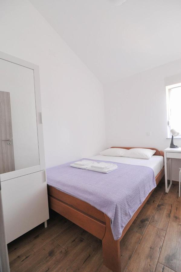 Apartmani Rebecca Вир Екстериор снимка