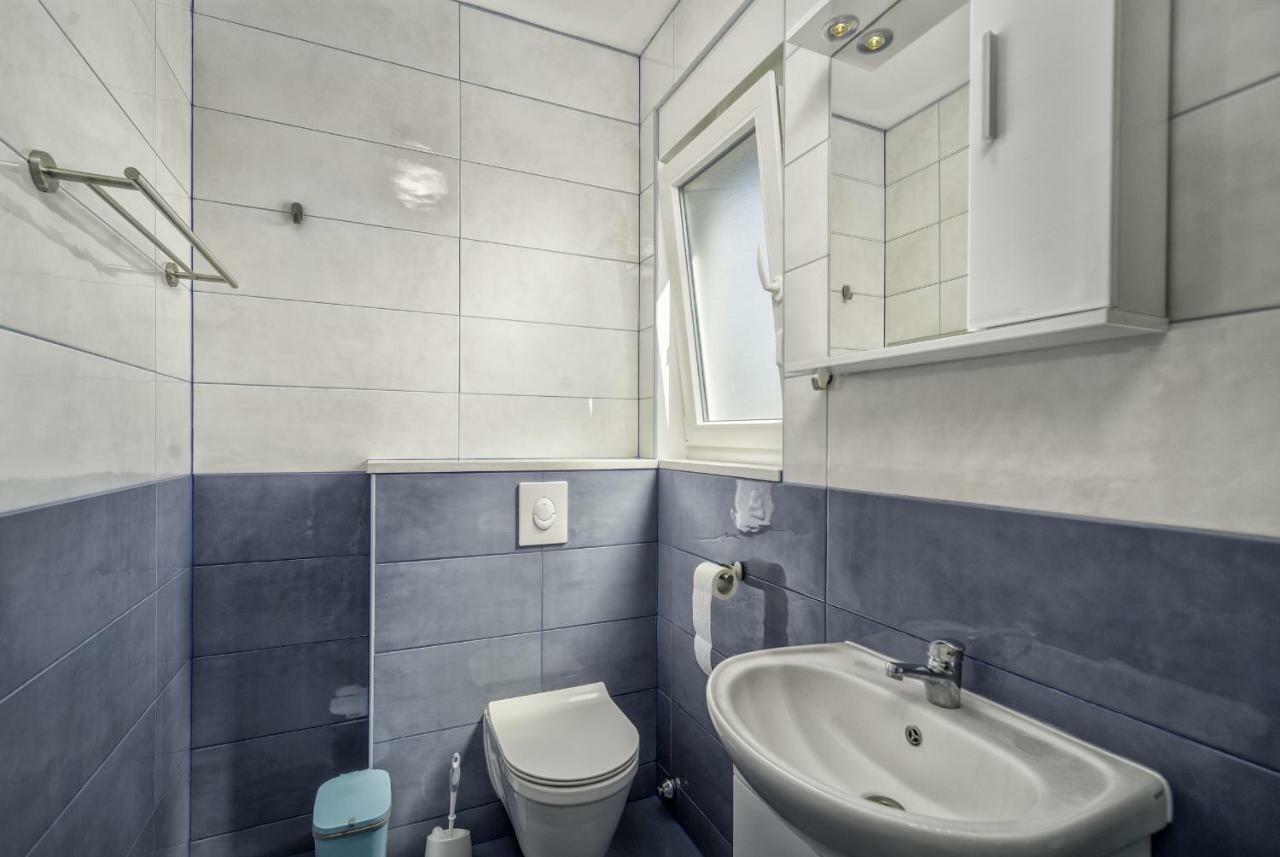Apartmani Rebecca Вир Екстериор снимка